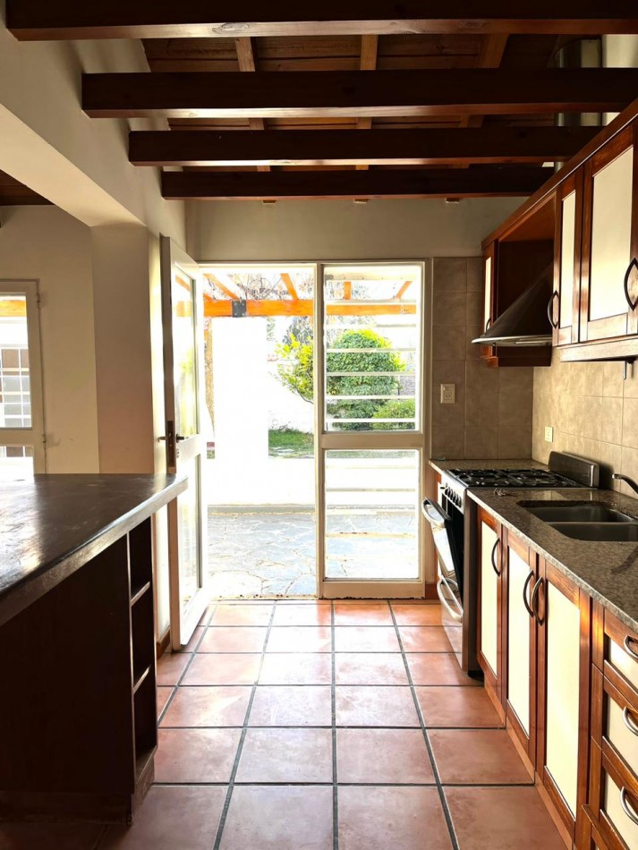 Venta casa 3 dormitorios Alta Barda 