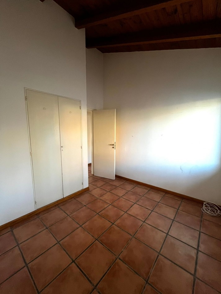 Venta casa 3 dormitorios Alta Barda 