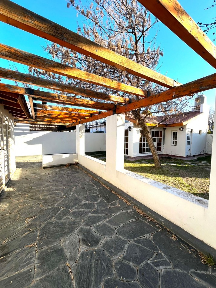 Venta casa 3 dormitorios Alta Barda 